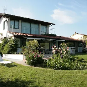 https://bb-villa-arzilla.it-tuscanyhotel.com